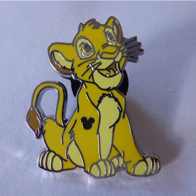 DLR Simba Chaser Yellow Color Story Hidden Disney 2025