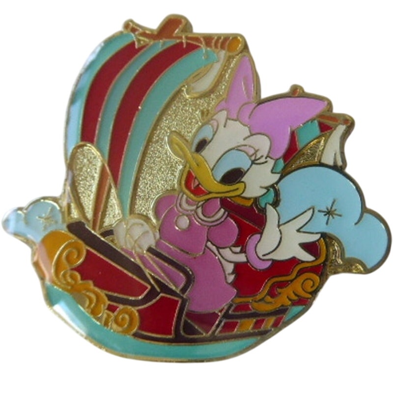 Daisy Peter Pan Happiness Everywhere Mystery TDR