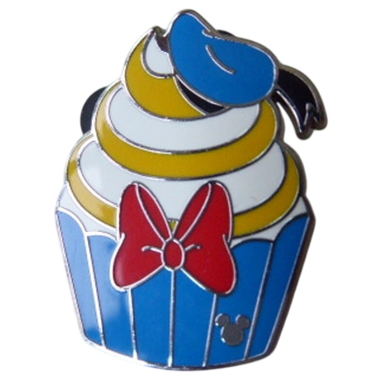 DLR Donald Duck Cupcakes Set Hidden Disney 2026 Wave A