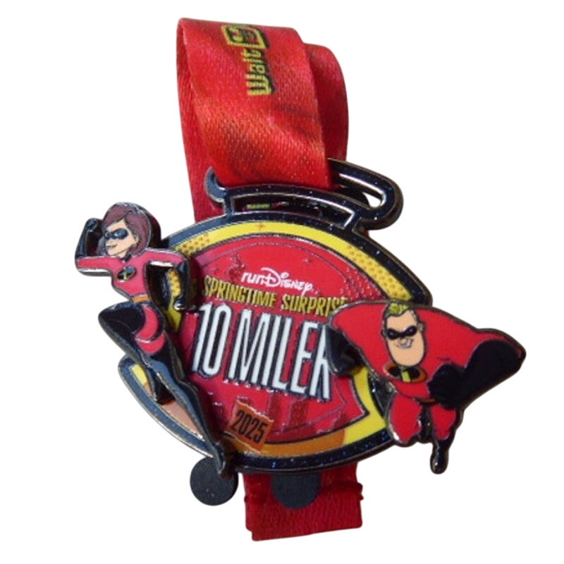 WDW Mr. and Mrs. Incredible - Replica Medal 10 Miler