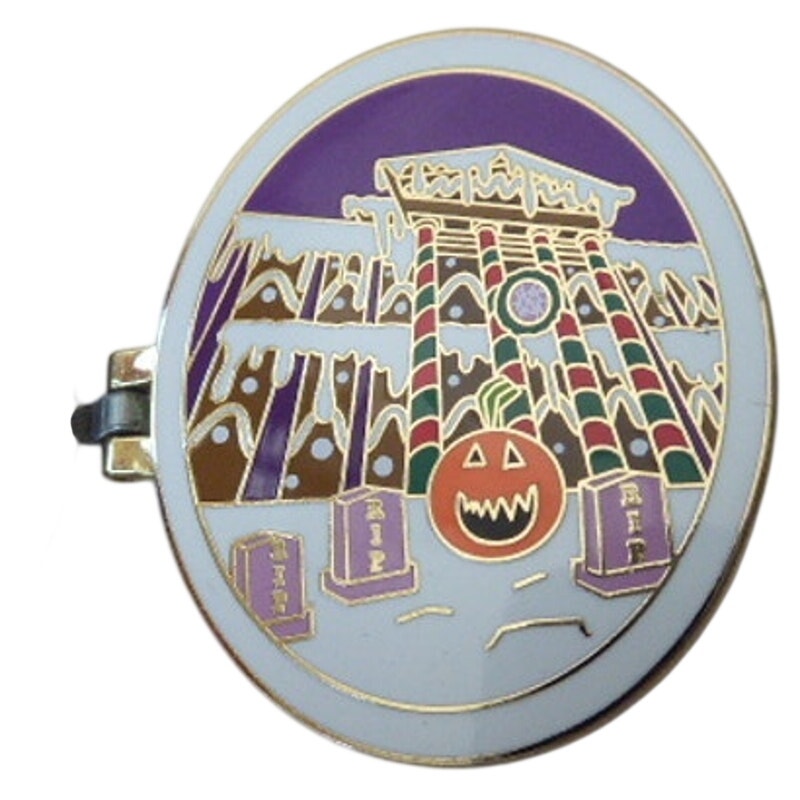 DLR - Haunted Mansion - Holiday