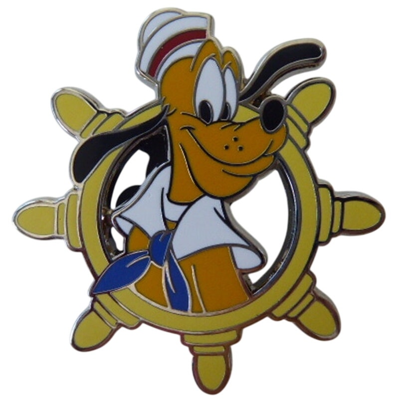 DCL - Pluto - Characters in Ship Wheel