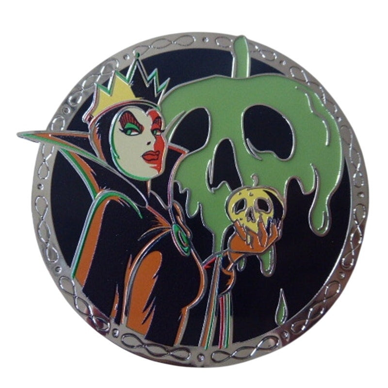 DPB - Evil Queen - Holding Poison Apple - Snow White