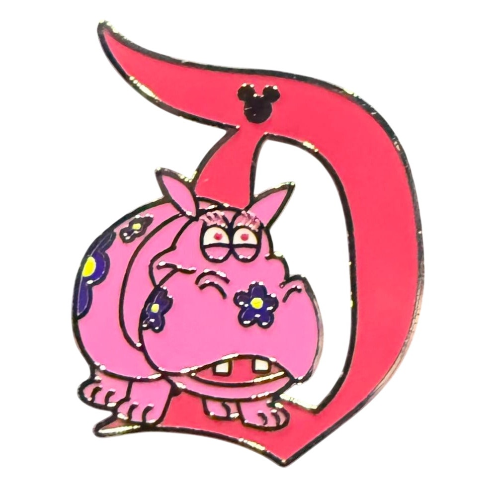 DLR - Pink Hippo Chaser Gothic D Hidden Disney 2026