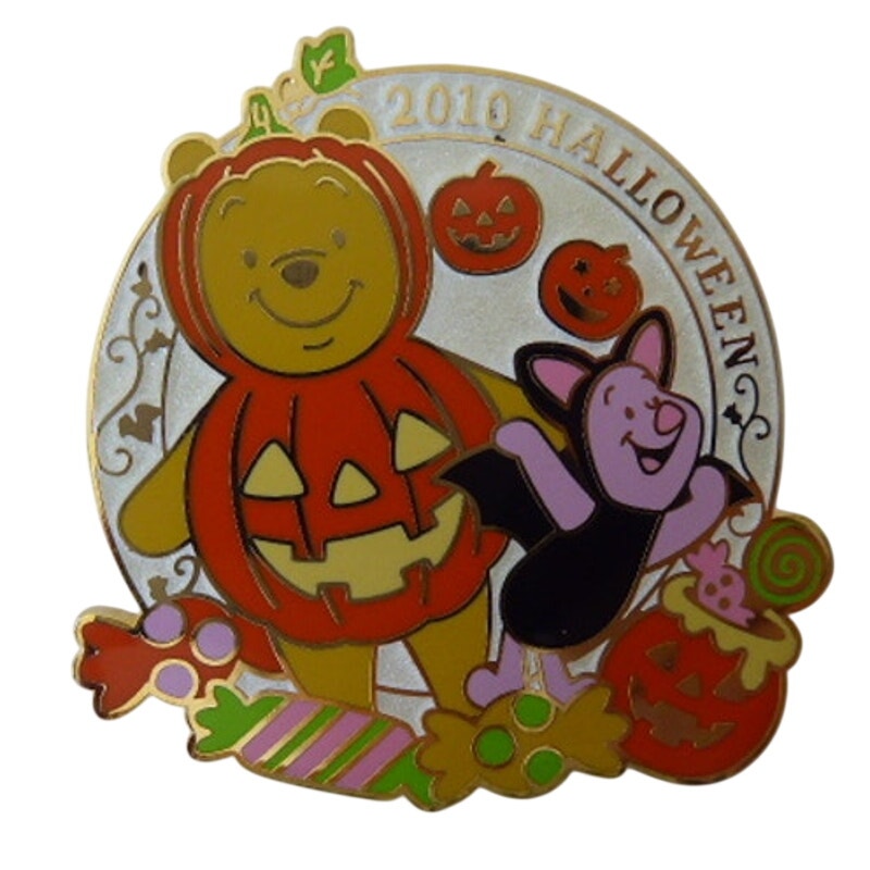 Japan Pooh and Piglet - Pumpkin - Halloween 2010 - TDL