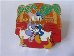 Disney Trading Pin 22909 M&P - Donald & Daisy Duck - Donalds Crime 1945 - History of Art 2003