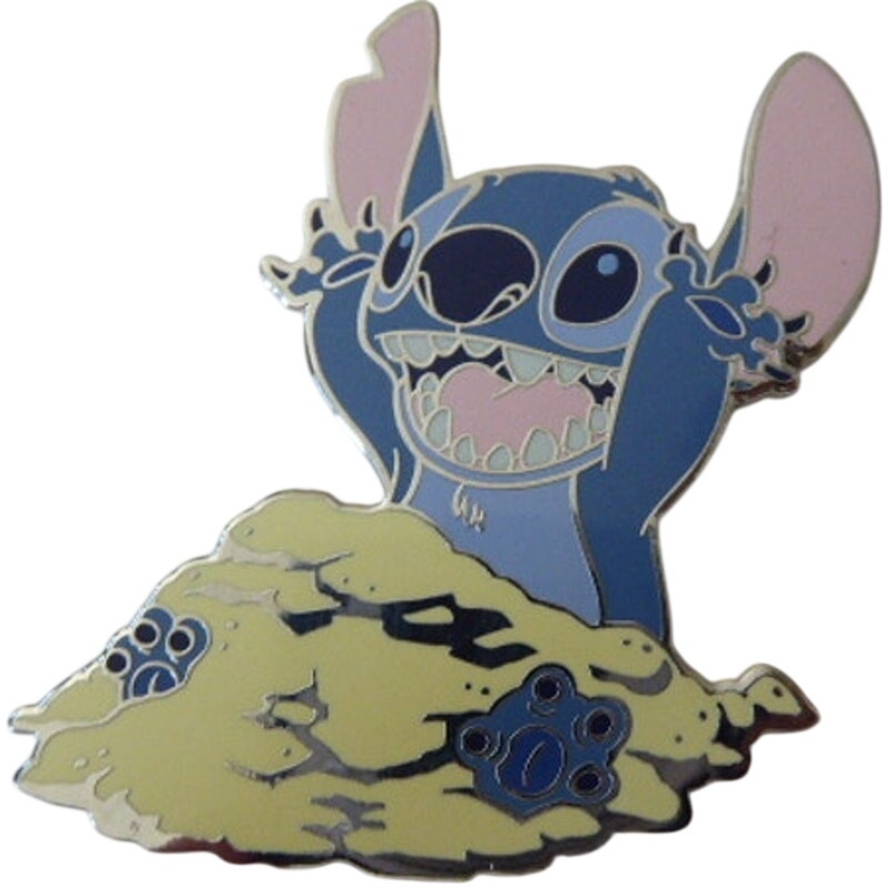 DLP - Stitch Playing in the Sand at the Beach Series