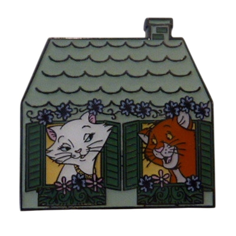 LFLY Duchess O'Malley Apartment Over Toulouse Fleuriste