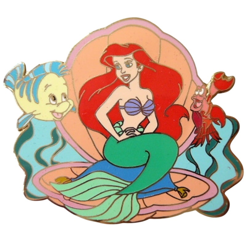 DA - Ariel in Clamshell & Friends