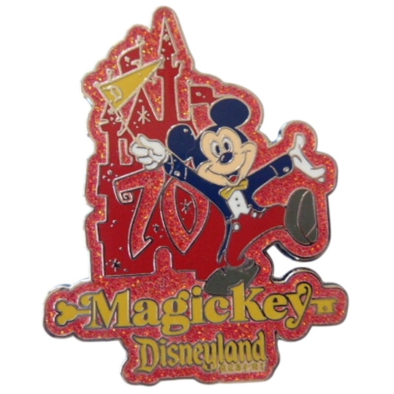 DLR - Mickey - Disneyland 70th  Magic Key Passholder