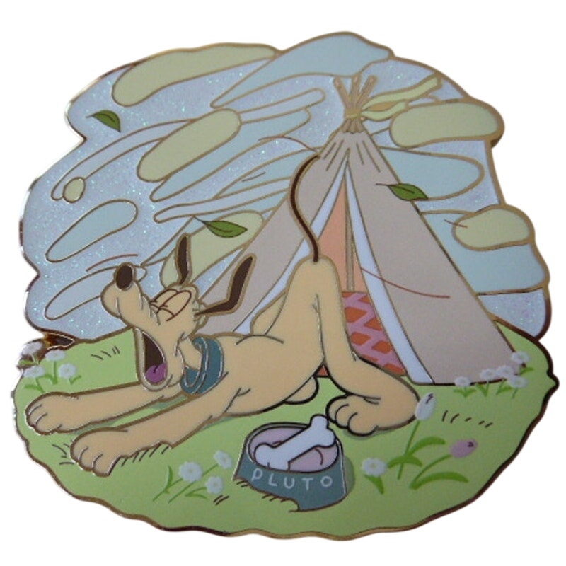 Disney Classics Head in the Clouds - Pluto Glitter Chaser