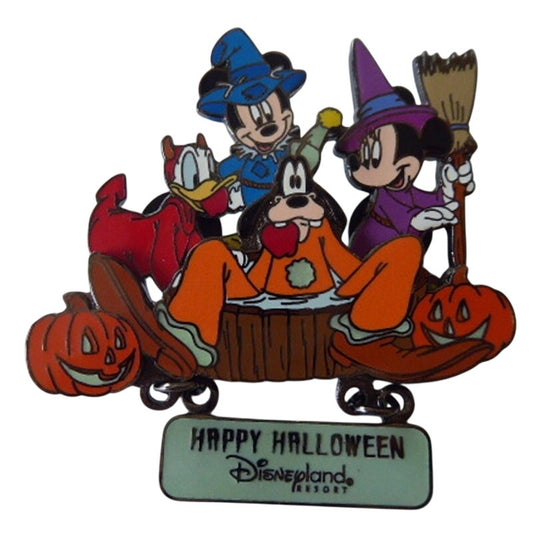 DLR - Happy Halloween 2001 (Dunkin' Goofy) Dangle