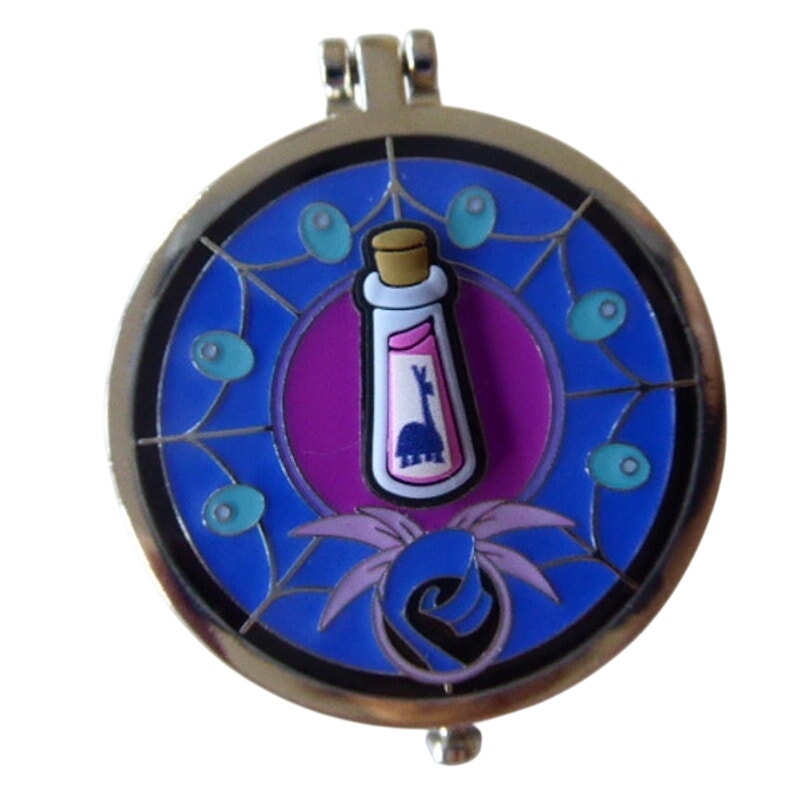 Villain Compact Mirror - Yzma
