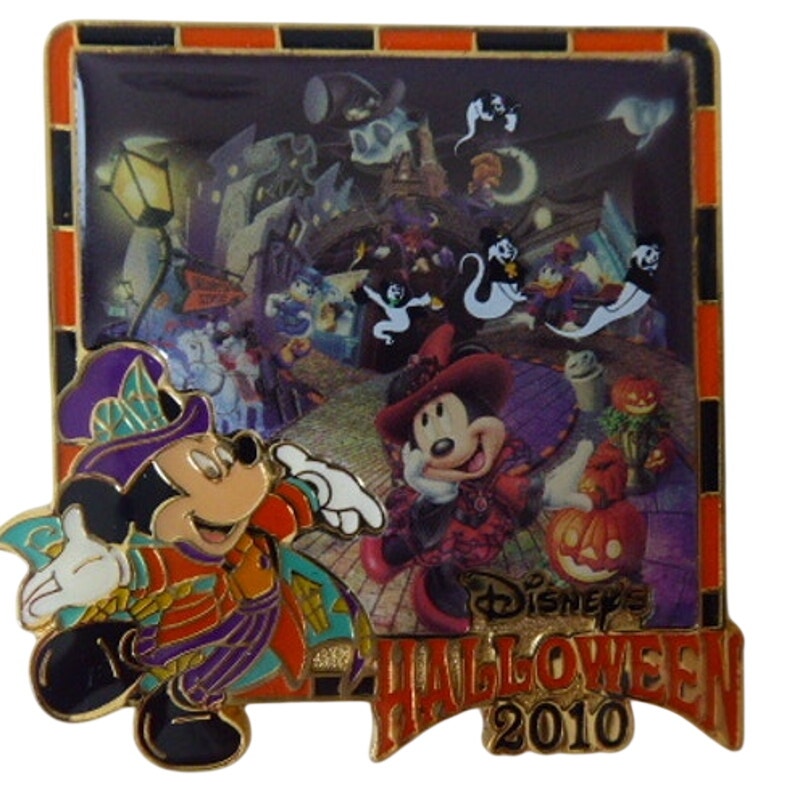 Japan - Mickey Mouse and Ghosts - Halloween 2010 - TDL