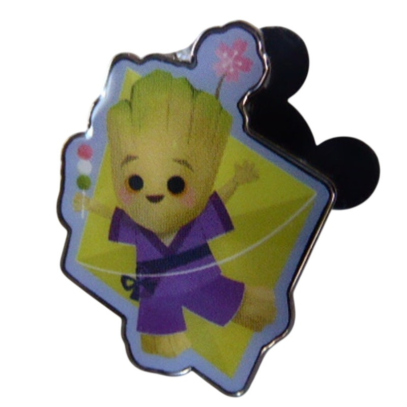 Tourist Groot Small World with Groot Mystery TDR