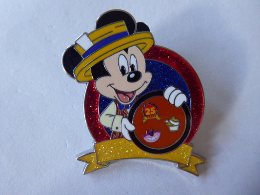 Mickey Dressed as Scoop - Holding Board - Celebrating 25 Years of Disney Pins