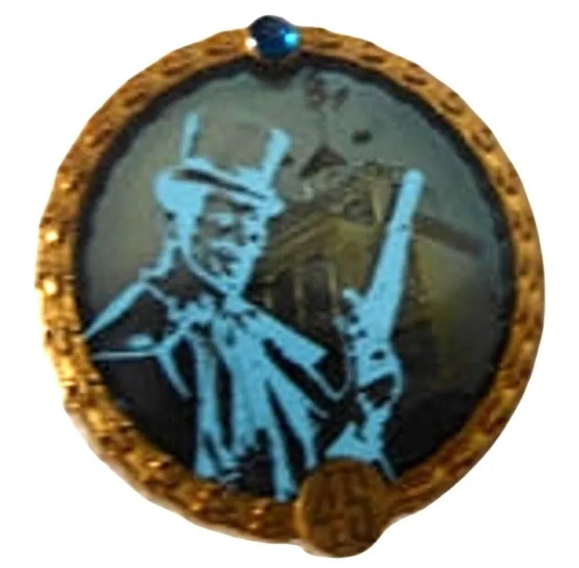 DLR - Haunted Mansion 45th Anniversary - Mystery Set - Dueler With Gun Lowered ONLY