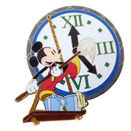 DS - Mickey Mouse - Clock Cleaner - Labor Day