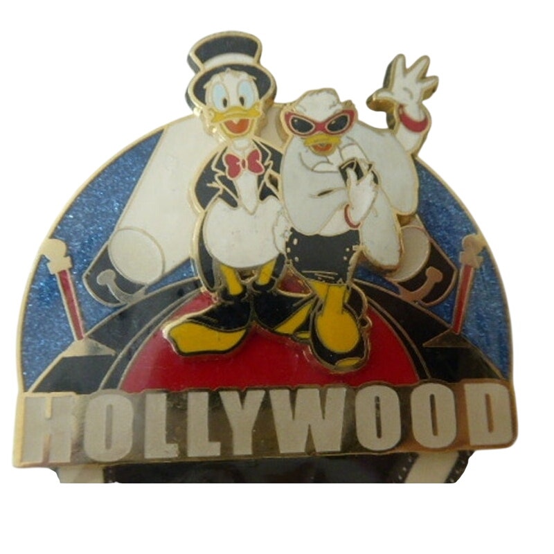 DSF - Donald and Daisy - Hollywood Red Carpet