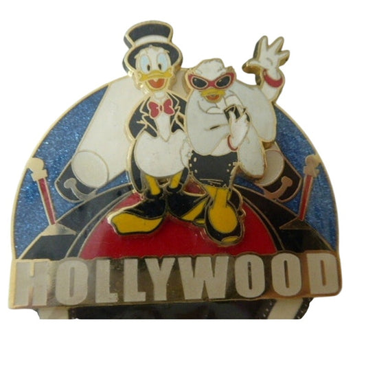 DSF - Donald and Daisy - Hollywood Red Carpet