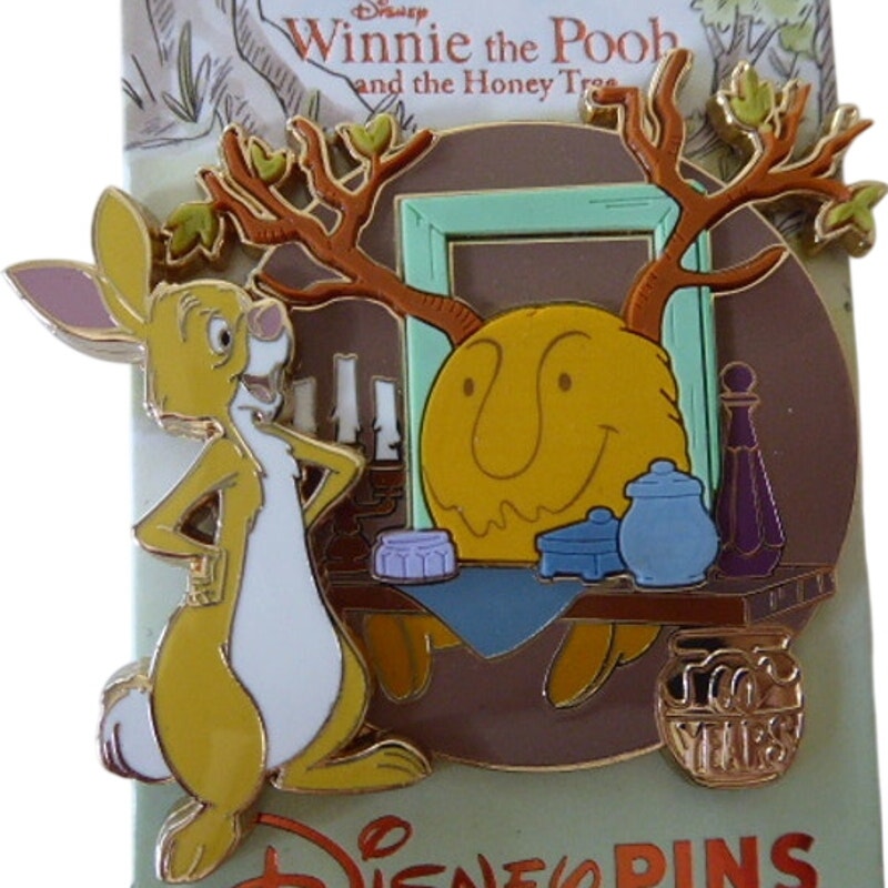 Rabbit Decorating His Wall Pooh 60th Anniversary FreeD
