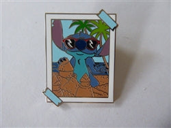 Disney Trading Pin  163957    Stitch Building Sandcastle - Stitch Photos - Mystery