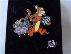 Disney Trading Pin 4584 Disneyland 2001 Easter - Tigger Painting Eggs Set