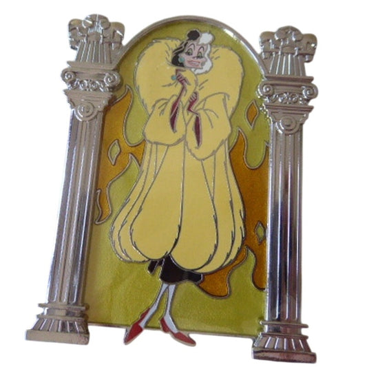 DPB - Cruella de Vil - Villains Hallway 101 Dalmatians
