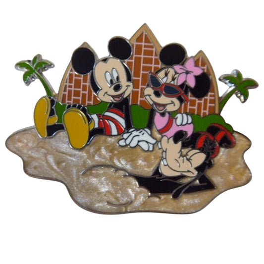 Aulani - Mickey Mouse, Minnie Mouse, Goofy - Beach
